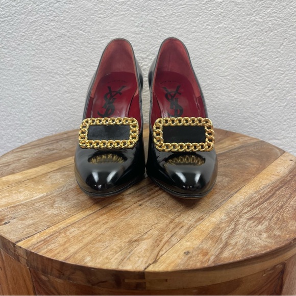 Vintage l 70s 7M YSL Paris Tailored Black Patent Leather Gold Chain Buckle Heels - Picture 2 of 15